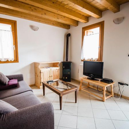Holiday Home Albergo Diffuso - Cjasa Paron Cilli By Interhome บาร์ชิส ภายนอก รูปภาพ