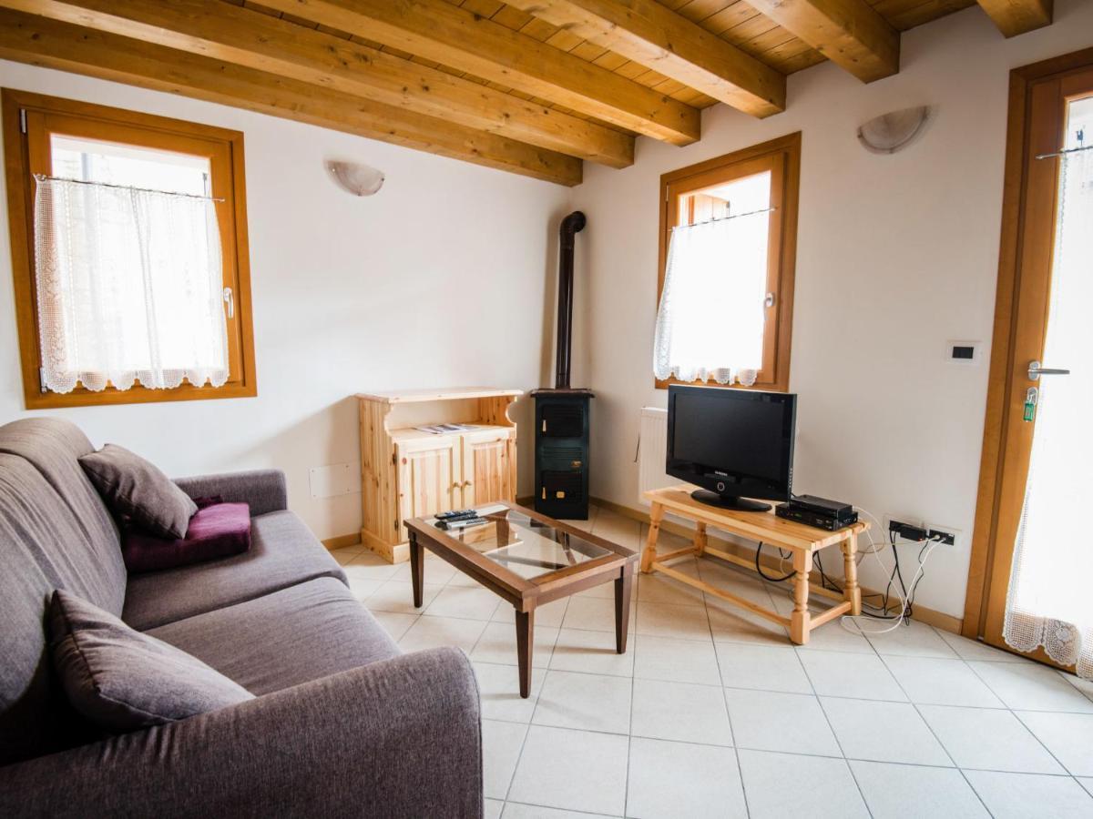 Holiday Home Albergo Diffuso - Cjasa Paron Cilli By Interhome บาร์ชิส ภายนอก รูปภาพ
